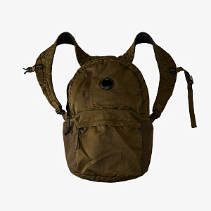 Рюкзак Nylon B Lens Detail Garment Dyed C.P. Company в интернет магазине Минт